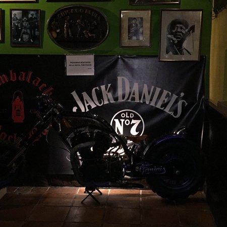 Cambalache Bar Rock & Roll